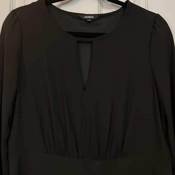 Black Long Sleeved Dress - Picture 4 of 9